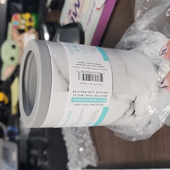 Swig Life 12 oz Can or Bottle Holder - Picture 3 of 4